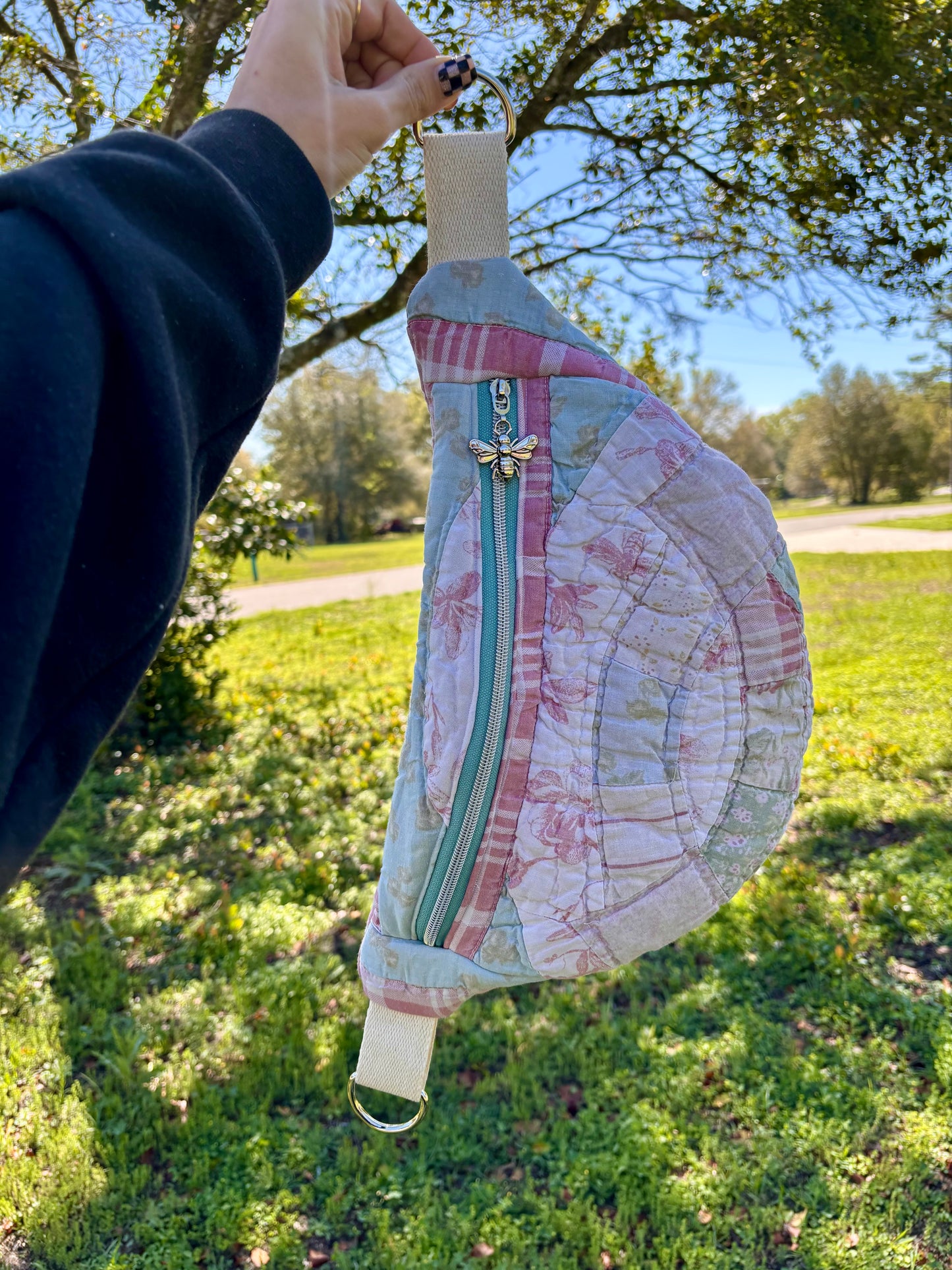 Quilted crossbody bag